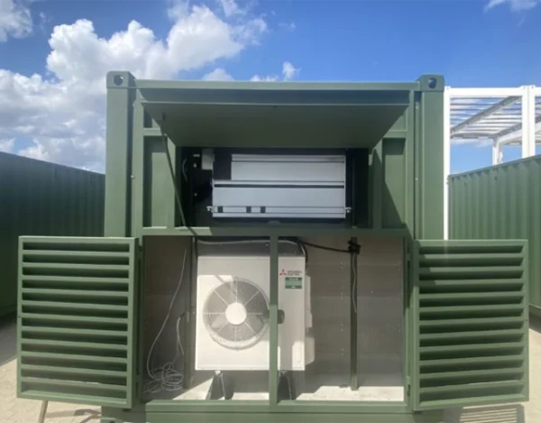 Kontener specjalistyczny do przechowywania środków bojowych